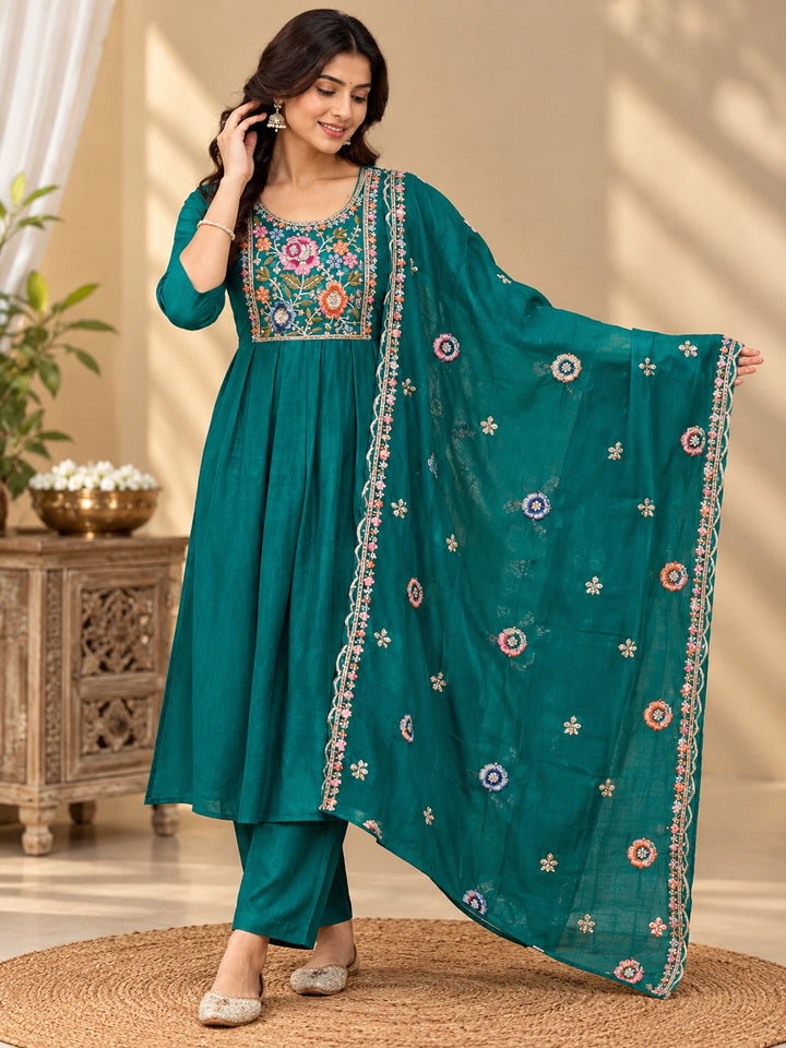 Mull Chenderi Embroidered 3-Piece Anarkali Set | L4