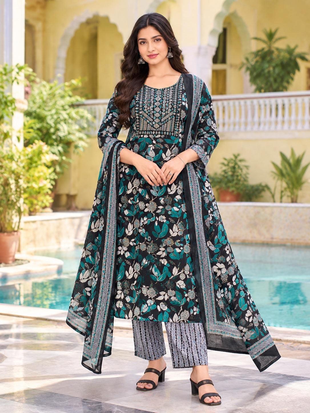 Floral Printed Kurta Pant Dupatta 3 Piece Set –  Straight Cut