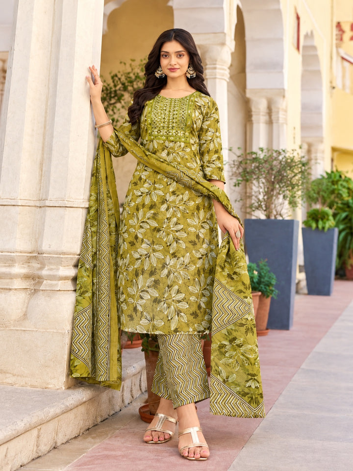 Floral Printed Kurta Pant Dupatta 3 Piece Set –  Straight Cut